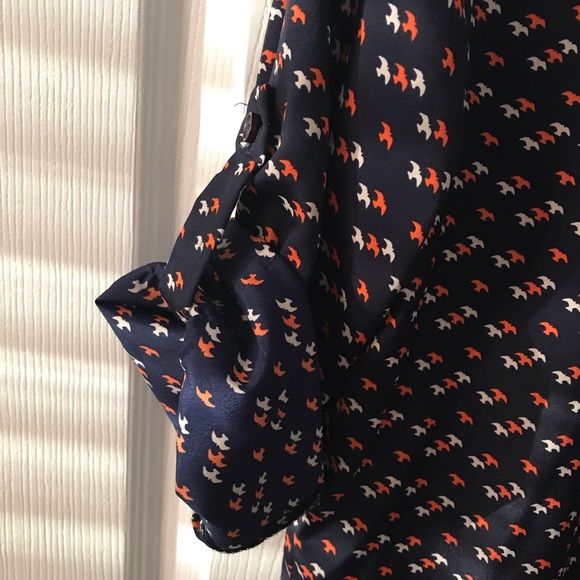 Anthropologie Blouse with tiny bird pattern, cute! - Picture 5 of 5